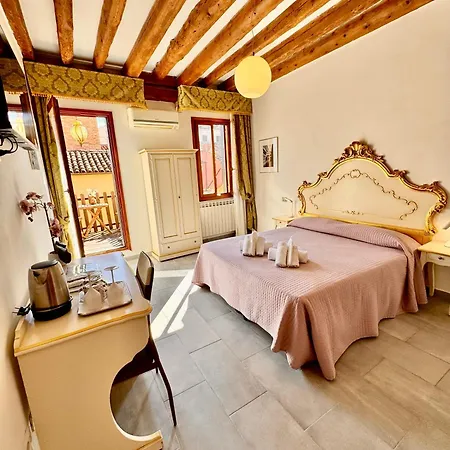 Апартаменты Vivere - Cozy In The Heart Of Венеция